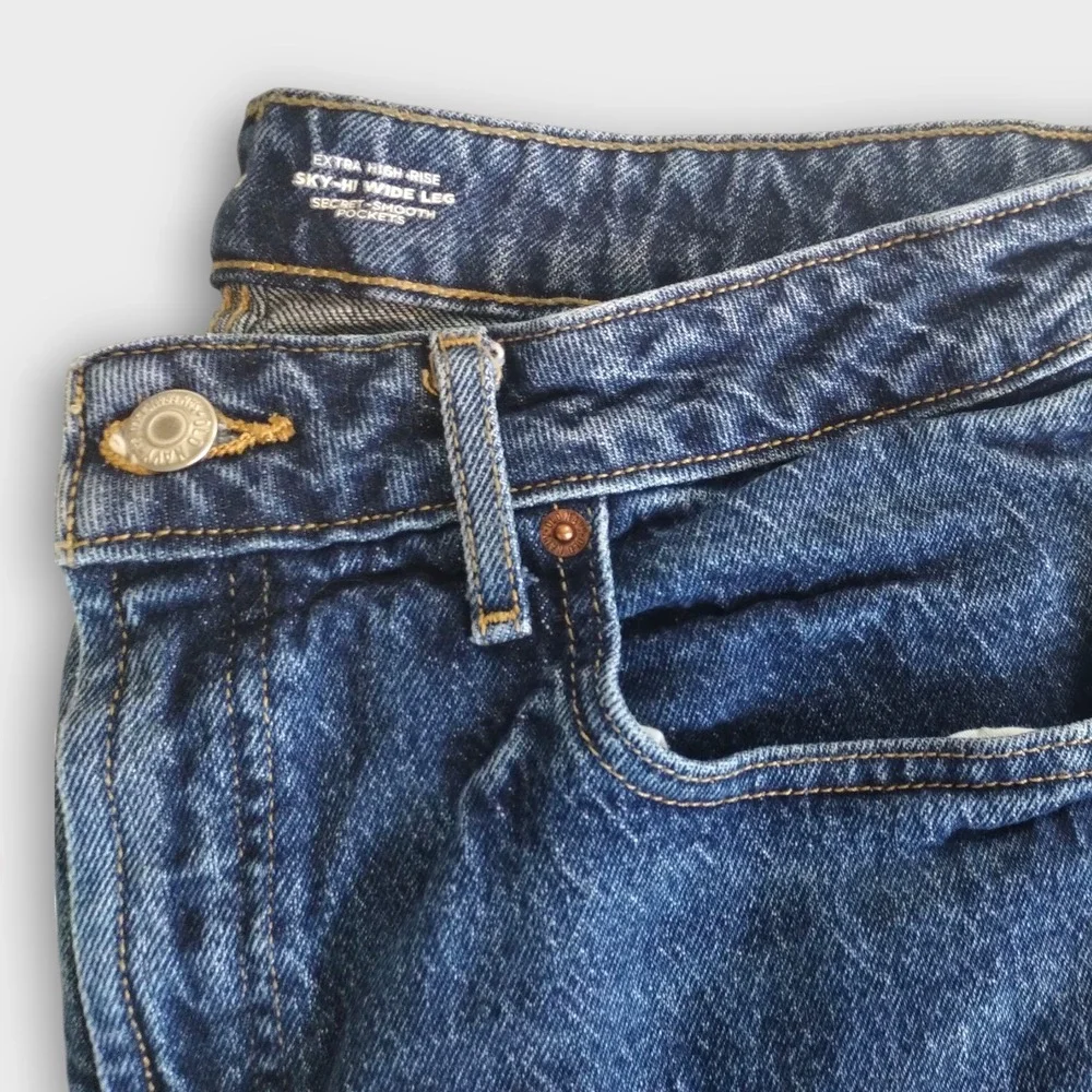 Old Navy Wide Leg Jeans Womens Sz 12 Extra High Rise Sky Hi Denim Blue Classic - Picture 5 of 9